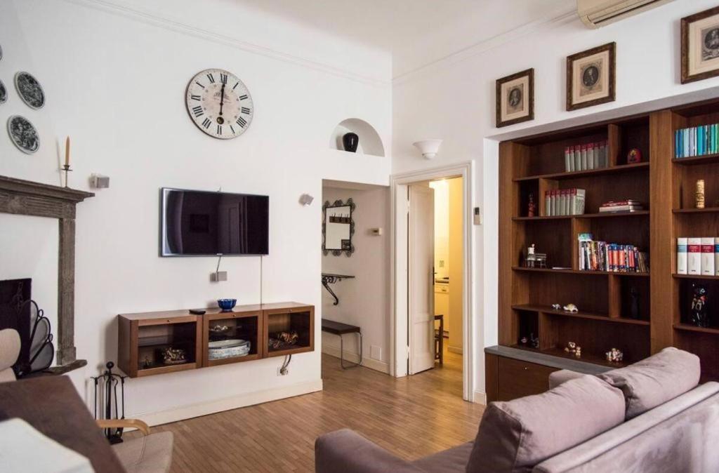 Joivy Classic Flat Near Basilica Di Sant'Ambrogio Apartman Milánó Kültér fotó