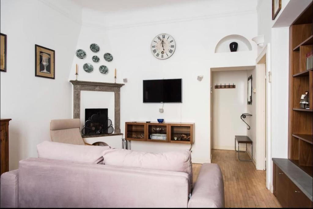 Joivy Classic Flat Near Basilica Di Sant'Ambrogio Apartman Milánó Kültér fotó