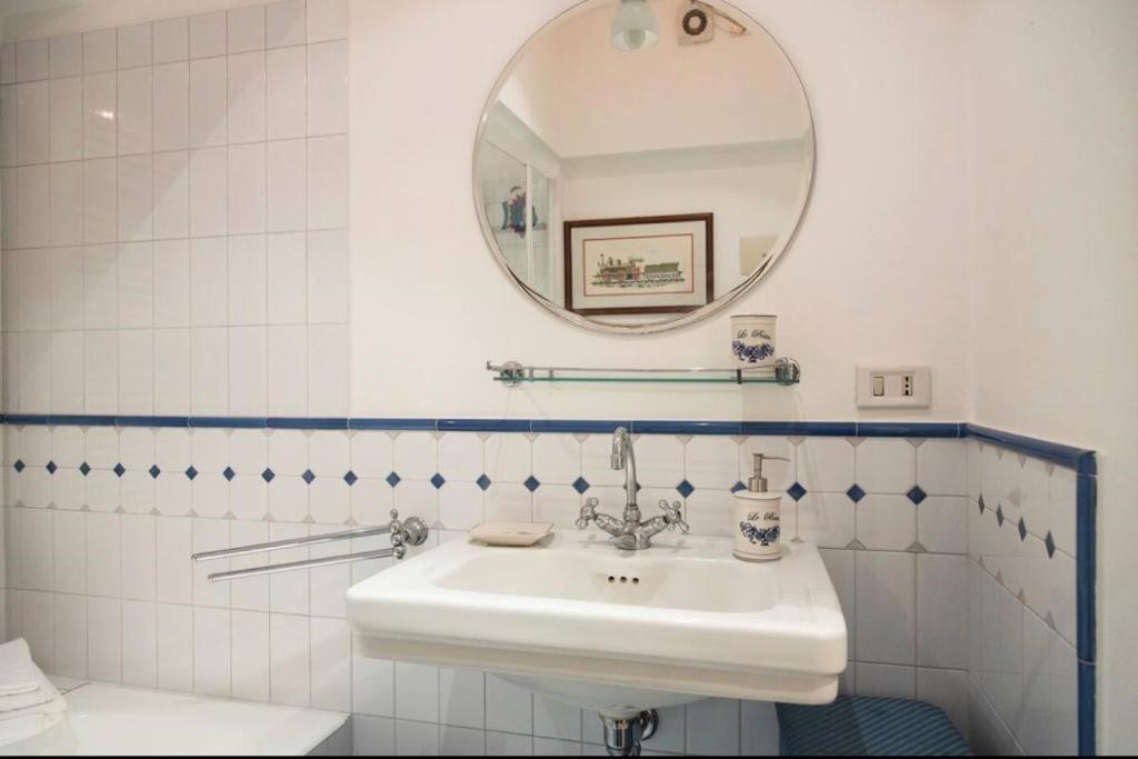 Joivy Classic Flat Near Basilica Di Sant'Ambrogio Apartman Milánó Kültér fotó