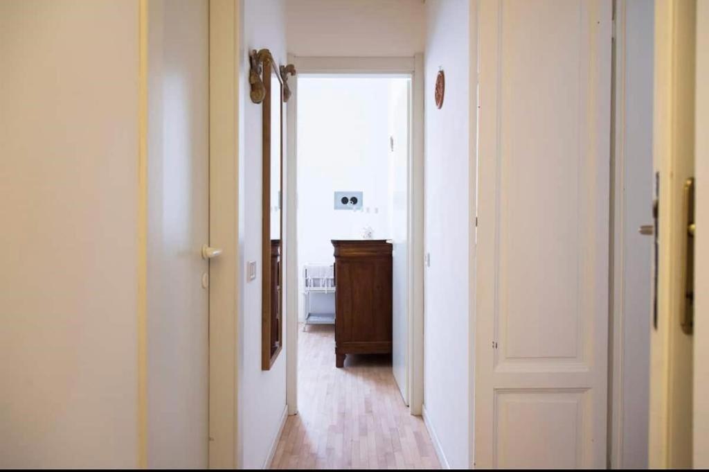 Joivy Classic Flat Near Basilica Di Sant'Ambrogio Apartman Milánó Kültér fotó